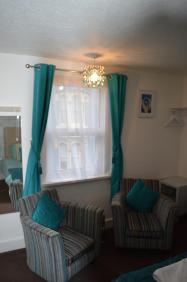 Brierley Guesthouse ウェーマス 部屋 写真
