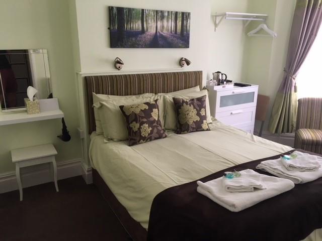 Brierley Guesthouse ウェーマス エクステリア 写真